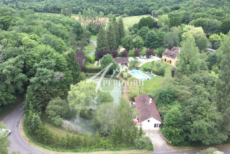 Sous compromis : Au cœur du Périgord Noir