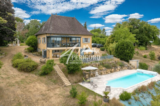 Maison périgourdine sur sous-sol avec vue imprenable